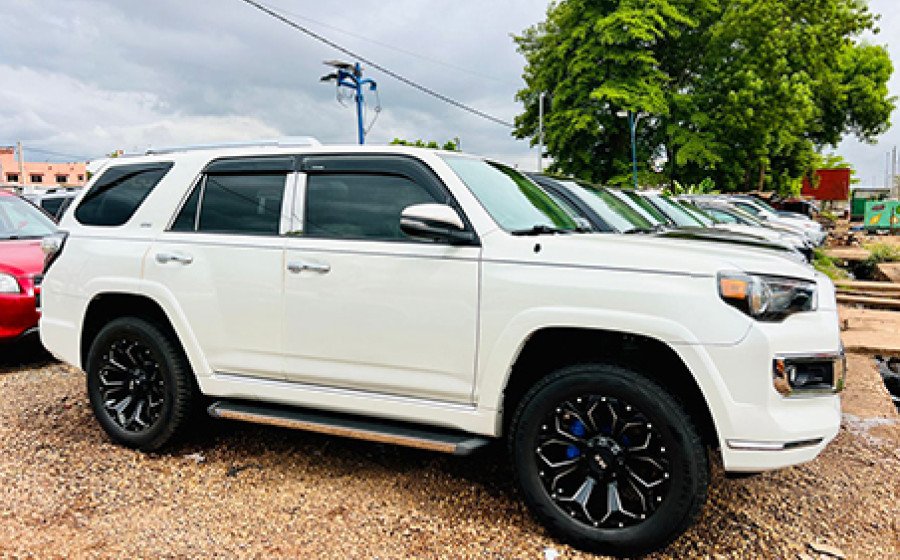 TOYOTA 4RUNNER