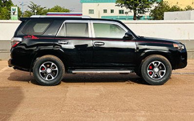 TOYOTA 4RUNNER