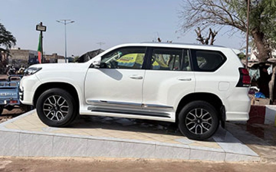 WhatsApp Imag1-31 at 12.48.17