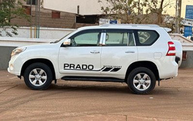 TOYOTA PRADO