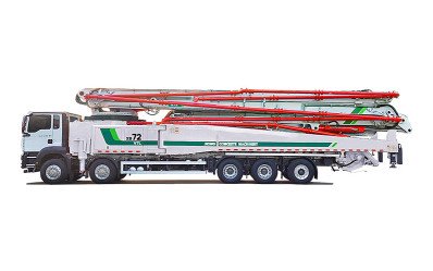 Pompe à béton sur camion 