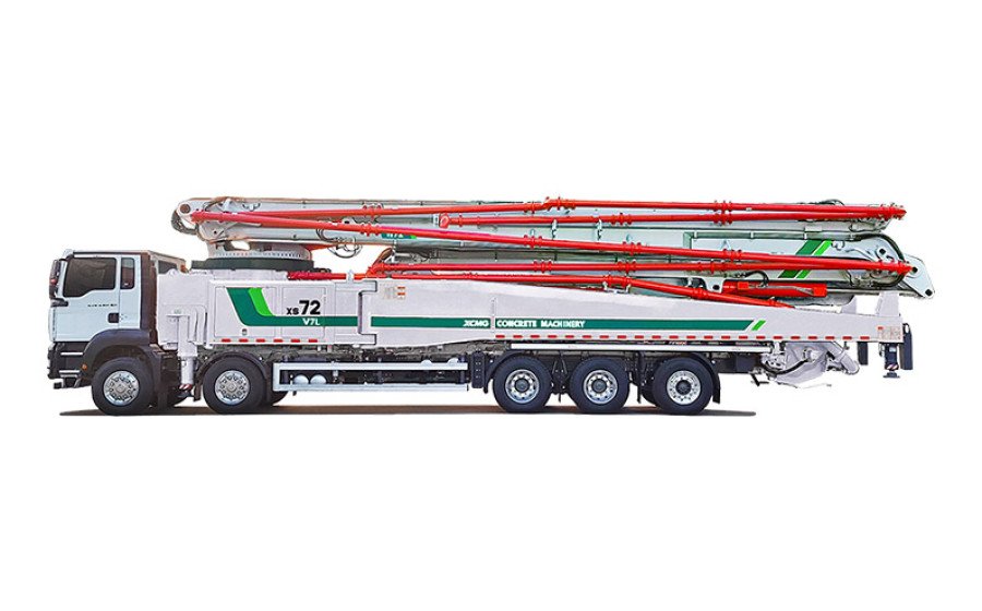 Pompe à béton sur camion 